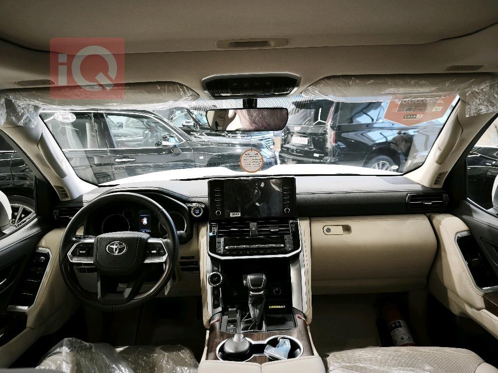 تويوتا لاندكروزر